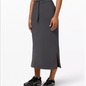 Lululemon Bound to Bliss skirt - NWT